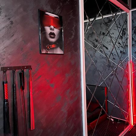 Adult Only Fantasy Room Bucareste Exterior foto