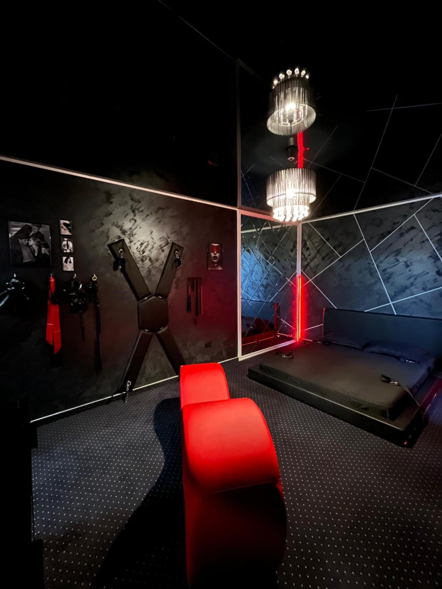 Adult Only Fantasy Room Bucareste Exterior foto